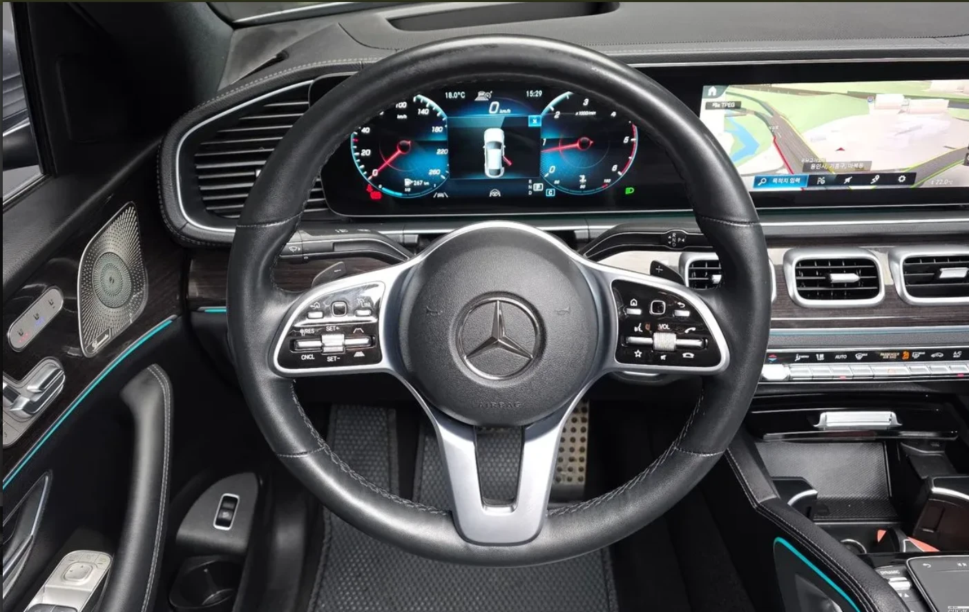Mercedes-Benz GLE AMG * КУПЕ * МАСАЖИ * ПОДРЕВИ * ОБДУХВАНЕ, снимка 8 - Автомобили и джипове - 55191353