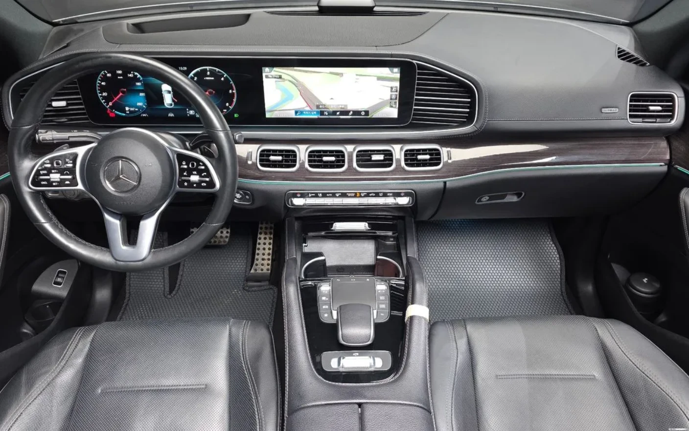 Mercedes-Benz GLE AMG * КУПЕ * МАСАЖИ * ПОДРЕВИ * ОБДУХВАНЕ, снимка 7 - Автомобили и джипове - 55191353