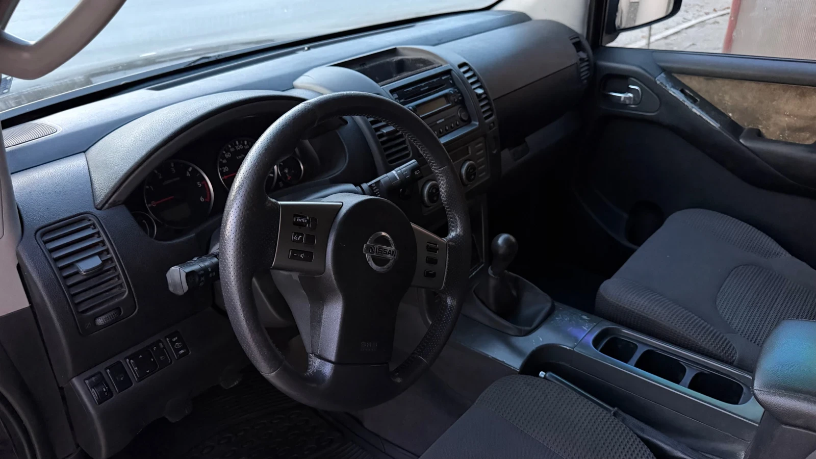 Nissan Pathfinder, снимка 7 - Автомобили и джипове - 55991311