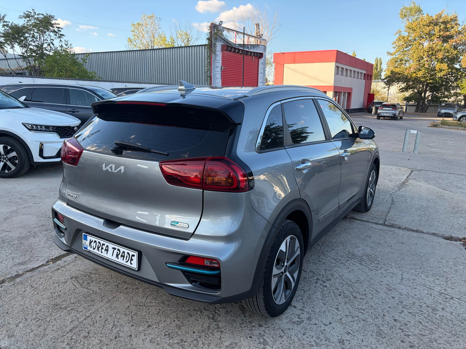 Kia Niro 64 kW, снимка 6 - Автомобили и джипове - 56306350