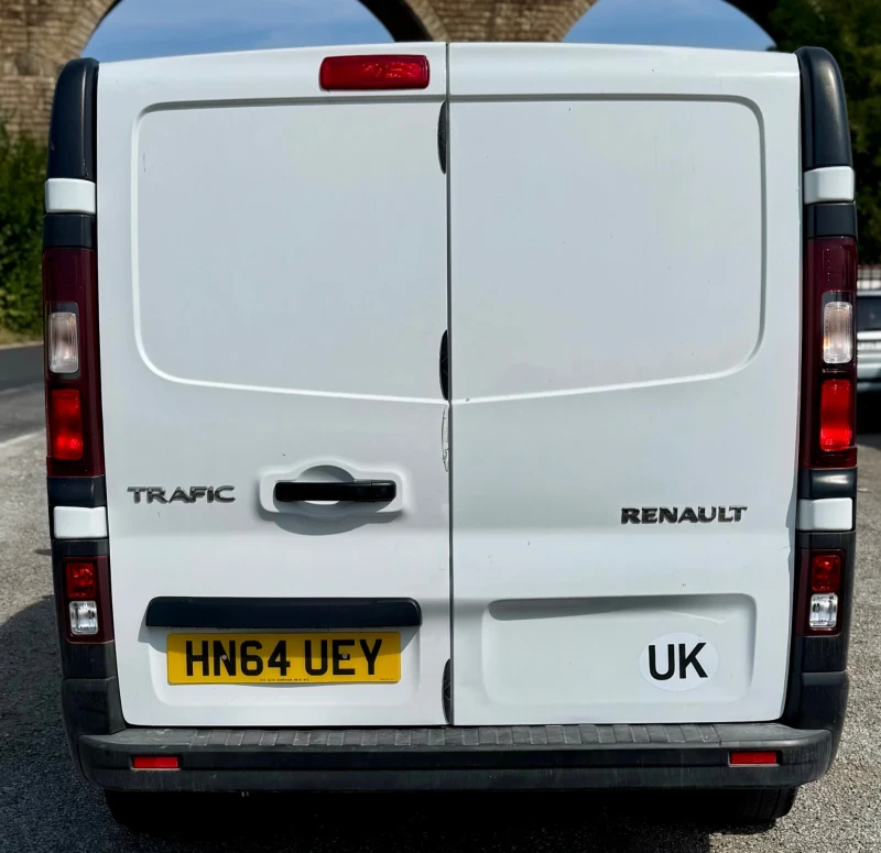 Renault Trafic 1.6dciM9R, снимка 4 - Бусове и автобуси - 51932974