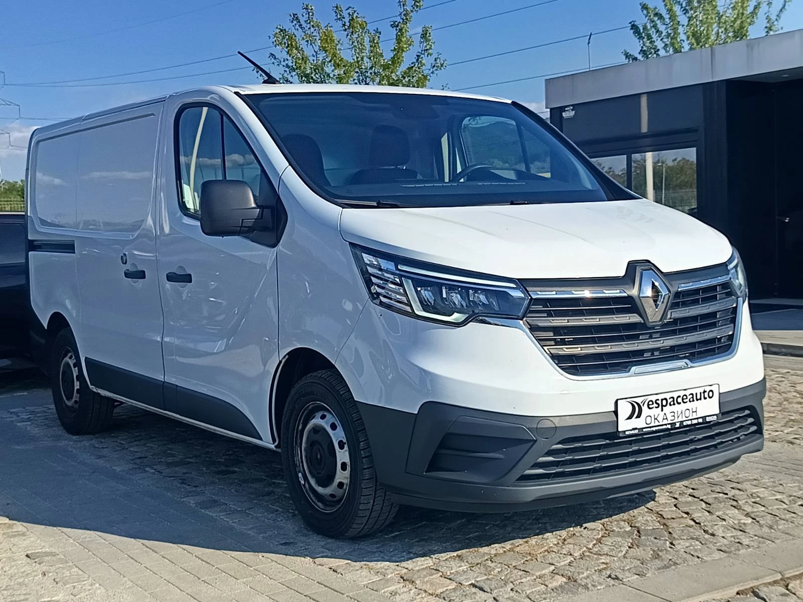 Renault Trafic 2.0dCi/ 110к.с./L1H1, снимка 3 - Бусове и автобуси - 56214438