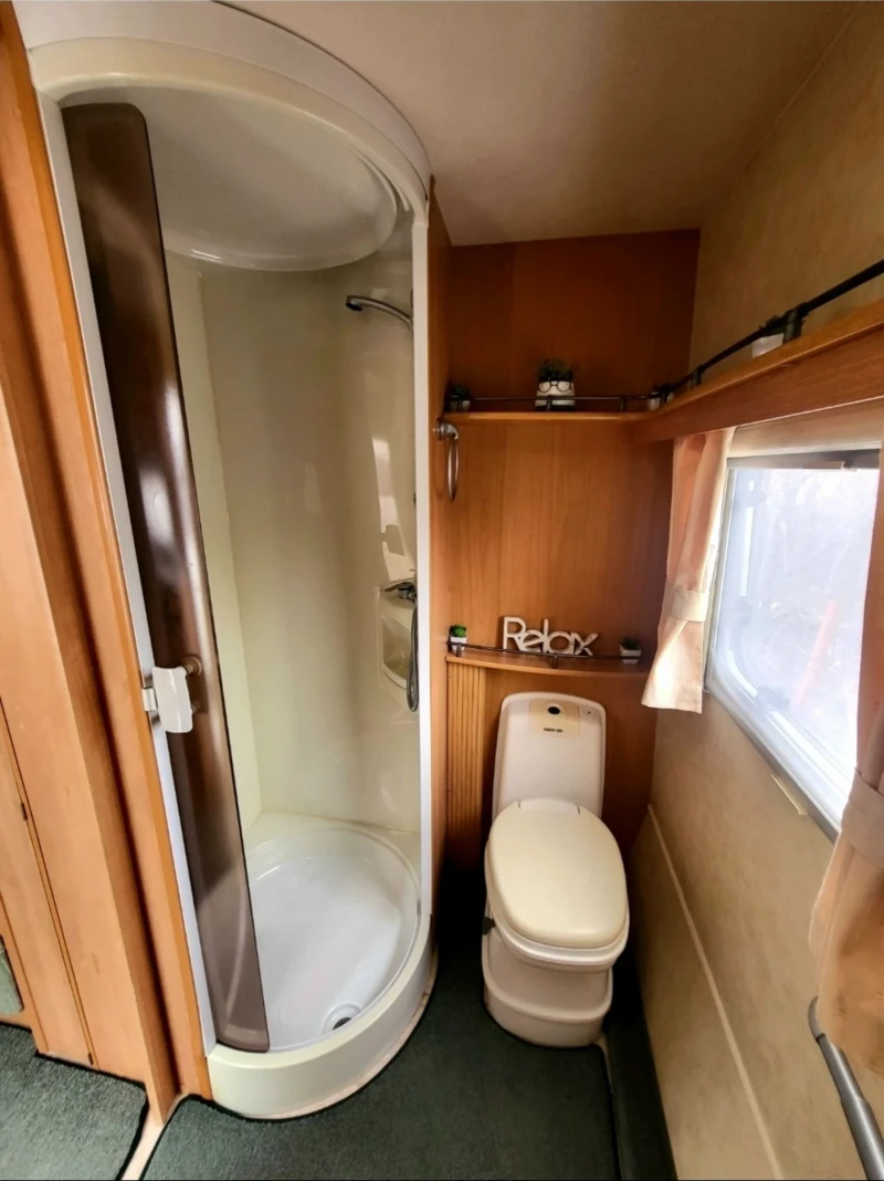 Каравана Award Ace Award Morningstar, снимка 14 - Каравани и кемпери - 52913669