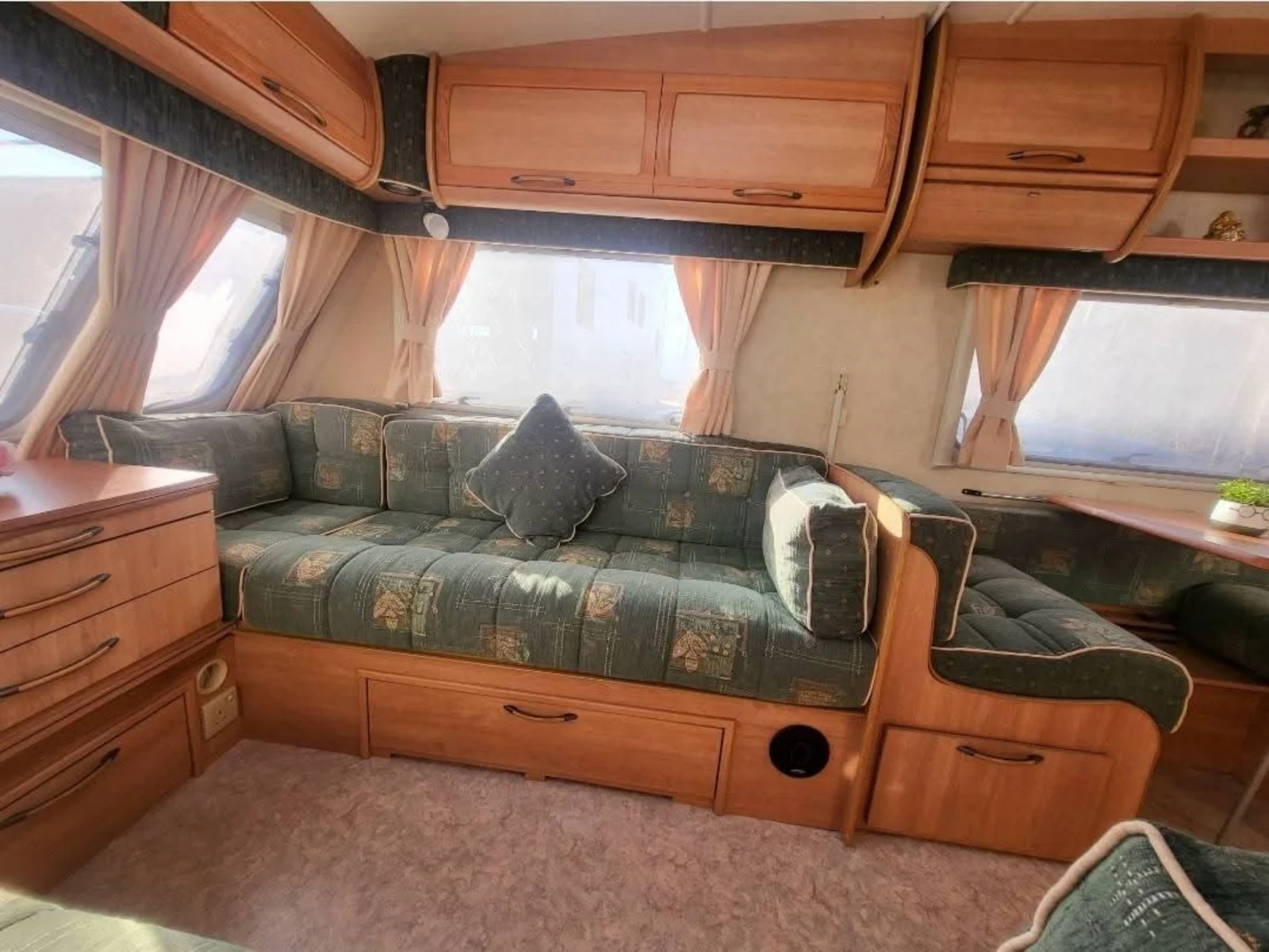 Каравана Award Ace Award Morningstar - изображение 6