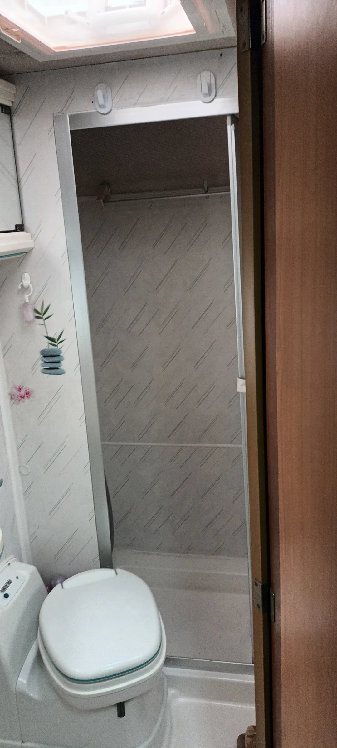 Кемпер Mercedes-Benz Мерцедес  бенц , снимка 6 - Каравани и кемпери - 54121839