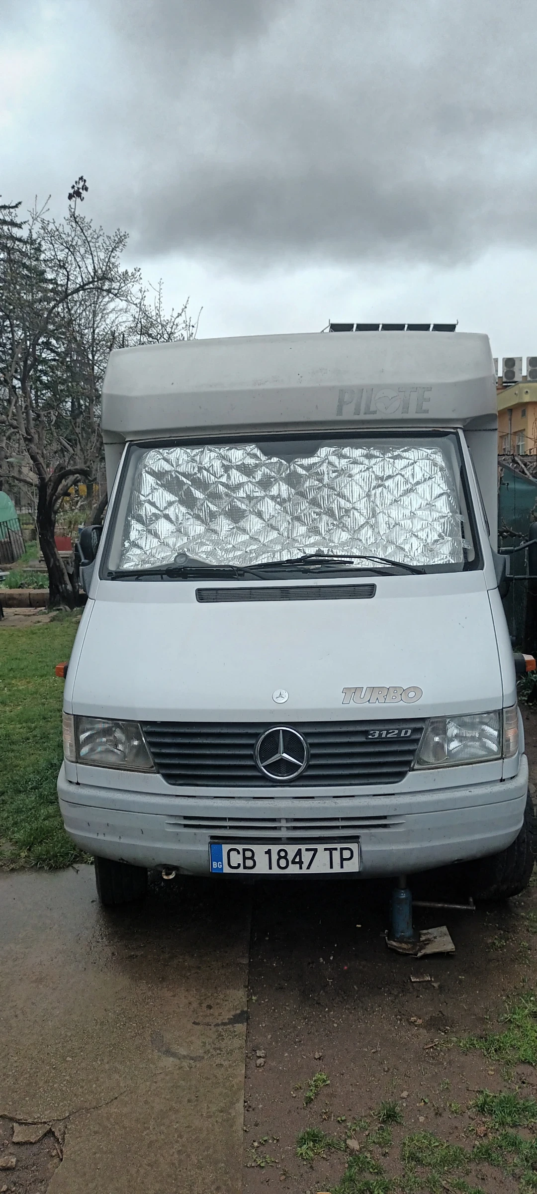 Кемпер Mercedes-Benz Мерцедес  бенц , снимка 3 - Каравани и кемпери - 54121839