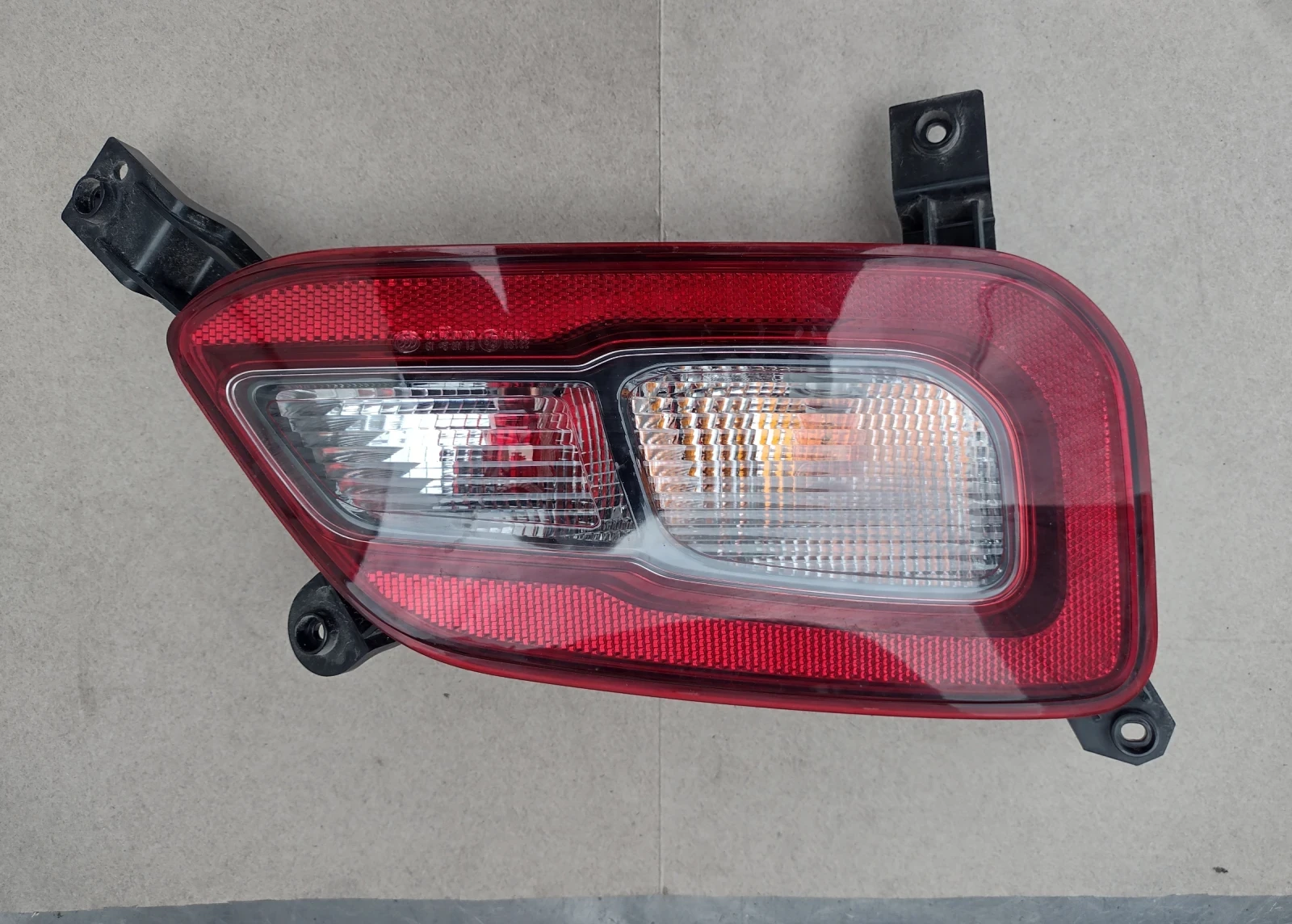 92406-K4010 Задна лява светлина в броня за Hyundai Kona Electric 2020   92406K4010 | Mobile.bg — изображение 1