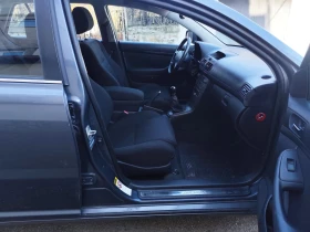 Toyota Avensis 2.2D4D 150 к.с. Климатроник , снимка 9