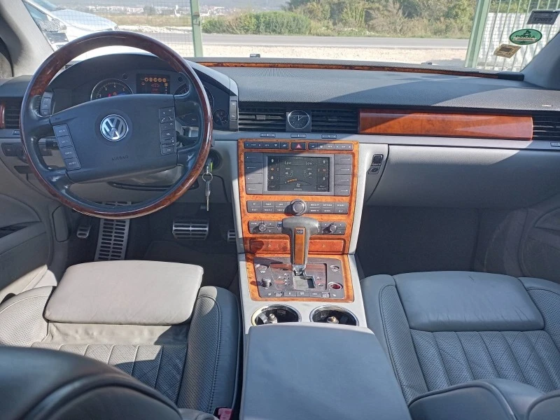 VW Phaeton 4.2i V8 ГАЗОВ ИНЖЕКЦИОН БАРТЕР ЛИЗИНГ, снимка 7 - Автомобили и джипове - 47203486