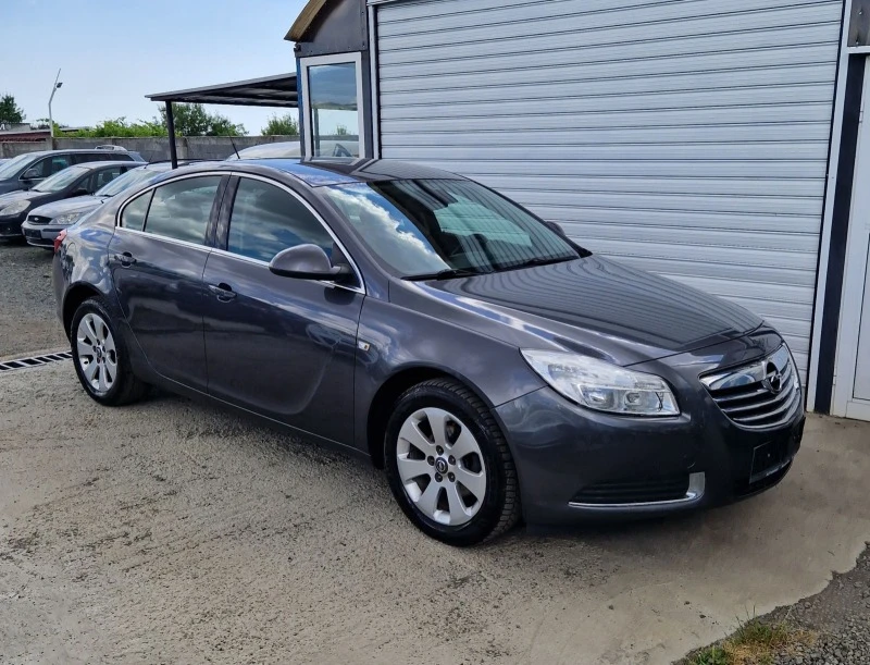 Opel Insignia 1.6i 116к.с., снимка 1 - Автомобили и джипове - 46082767