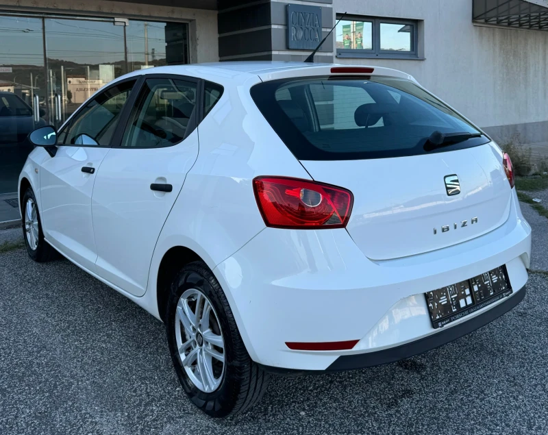 Seat Ibiza Топ ! , снимка 4 - Автомобили и джипове - 47387182