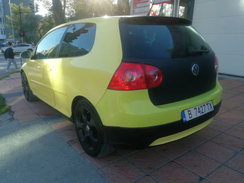 VW Golf 1.6i, снимка 10 - Автомобили и джипове - 47685839