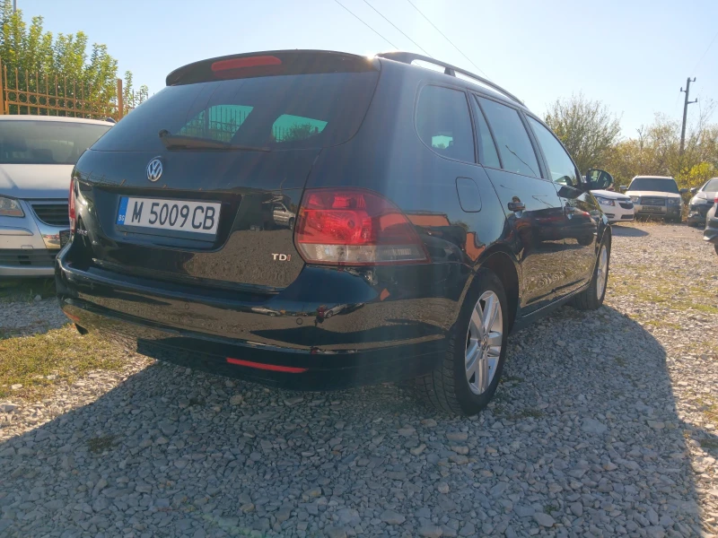 VW Golf 1.6 . TDI AUTOMAT, снимка 7 - Автомобили и джипове - 47780140