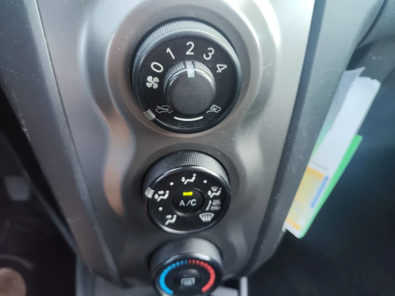 Toyota Yaris Toyota Yaris 1.0 69 ps VVT-I , снимка 11 - Автомобили и джипове - 52405088
