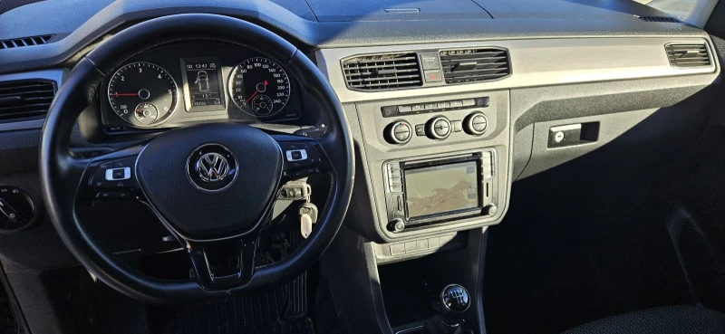 VW Caddy 2.0TDI* 102кс* 4+ 1* NAVI* 2017г, снимка 6 - Автомобили и джипове - 52944063