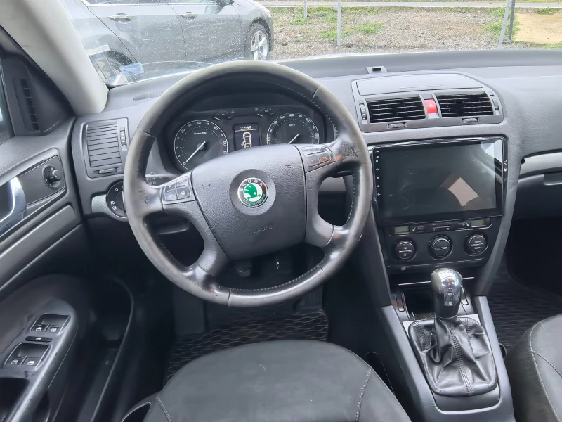 Skoda Octavia 2.0TDI, снимка 14 - Автомобили и джипове - 53122934