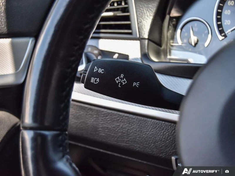 BMW 528 * xDrive * CARFAX * ЦЕНА ДО БГ, снимка 12 - Автомобили и джипове - 53155158