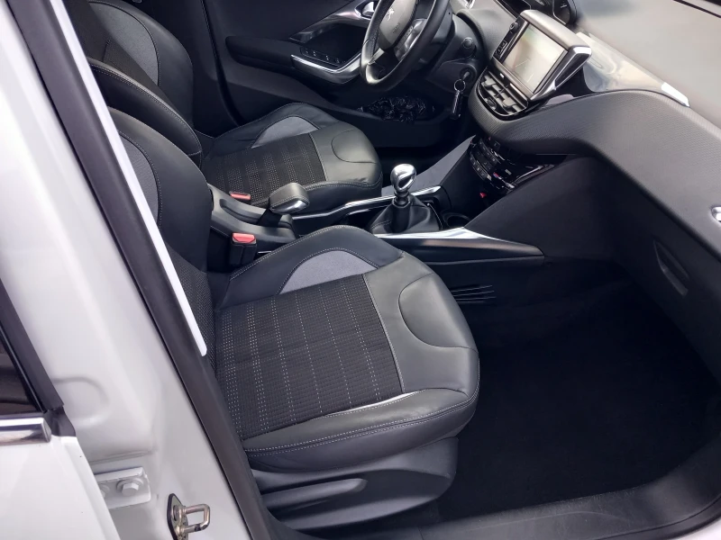 Peugeot 2008 1.6 E HDI Allure, снимка 7 - Автомобили и джипове - 53432697