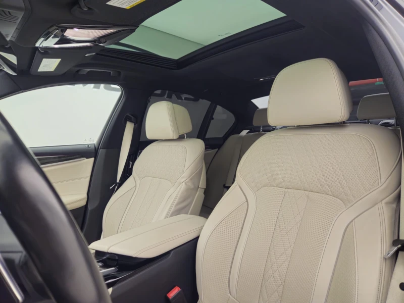 BMW 550 M550i xDrive\G30, снимка 11 - Автомобили и джипове - 53559756
