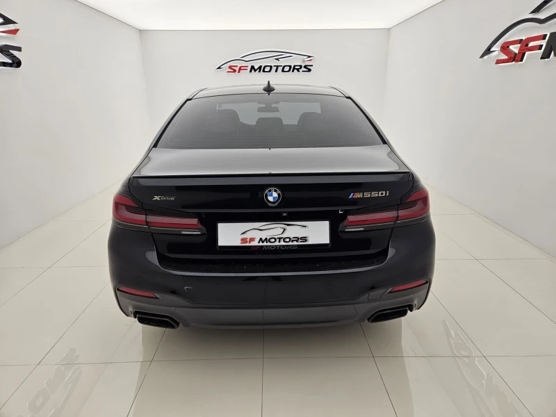 BMW 550 M550i xDrive\G30, снимка 5 - Автомобили и джипове - 53559756