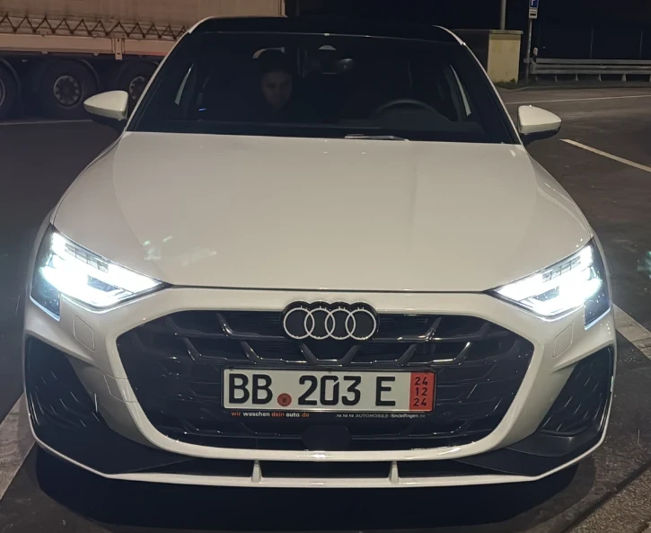 Audi A3 35TDI s tronic, Matrix, SONOS, S line, снимка 1 - Автомобили и джипове - 48830113