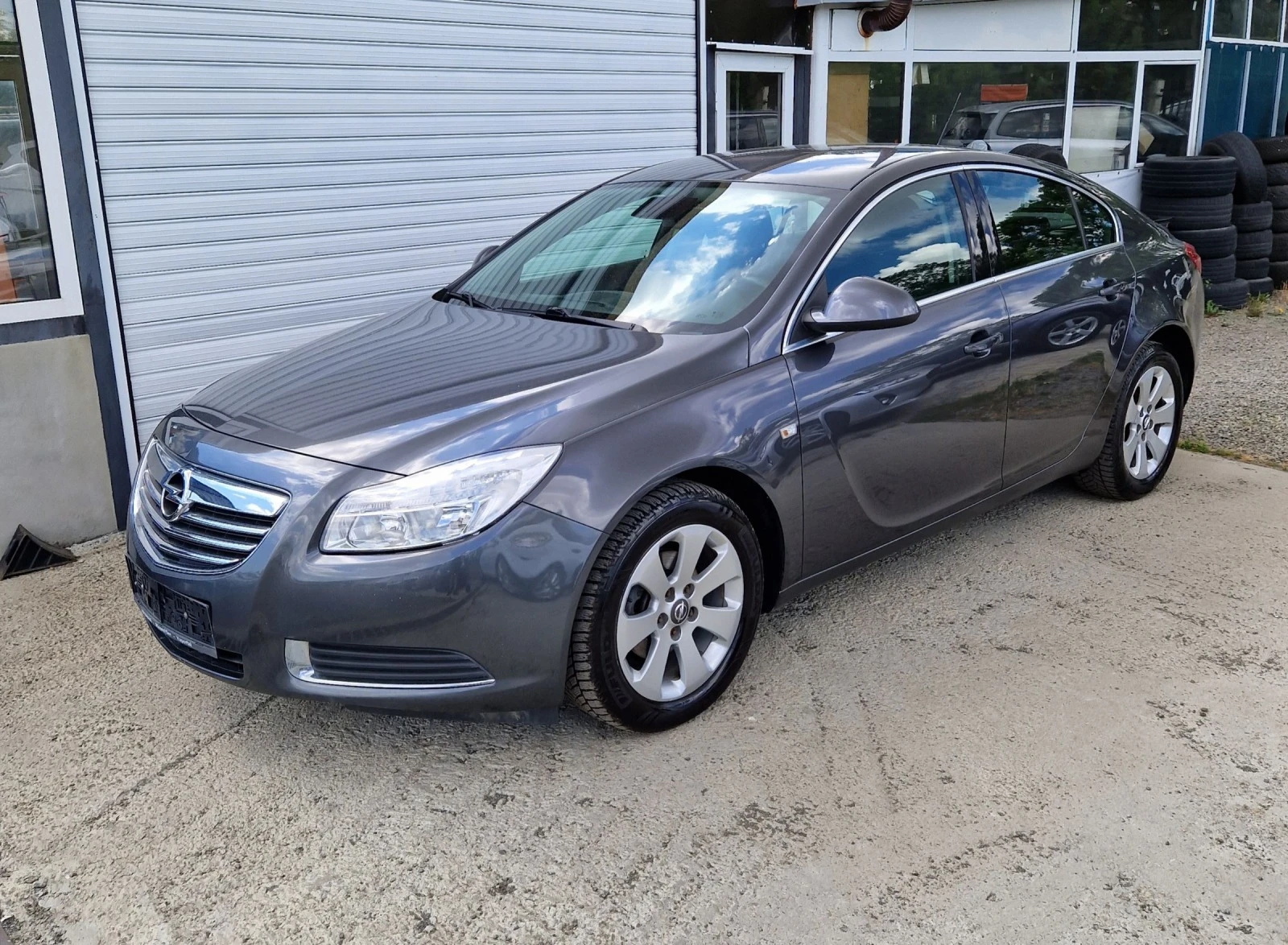 Opel Insignia 1.6i 116к.с. - изображение 3