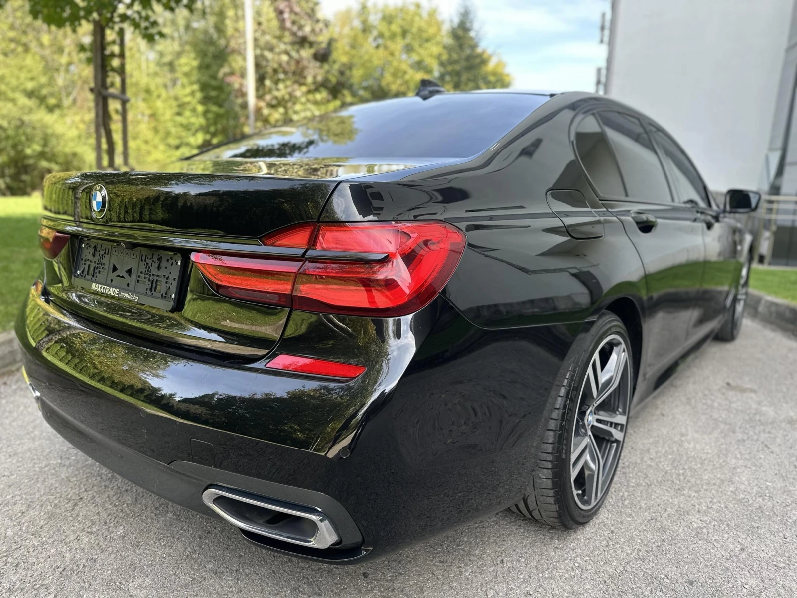 BMW 750 d / XDRIVE / M OPTIC - изображение 7