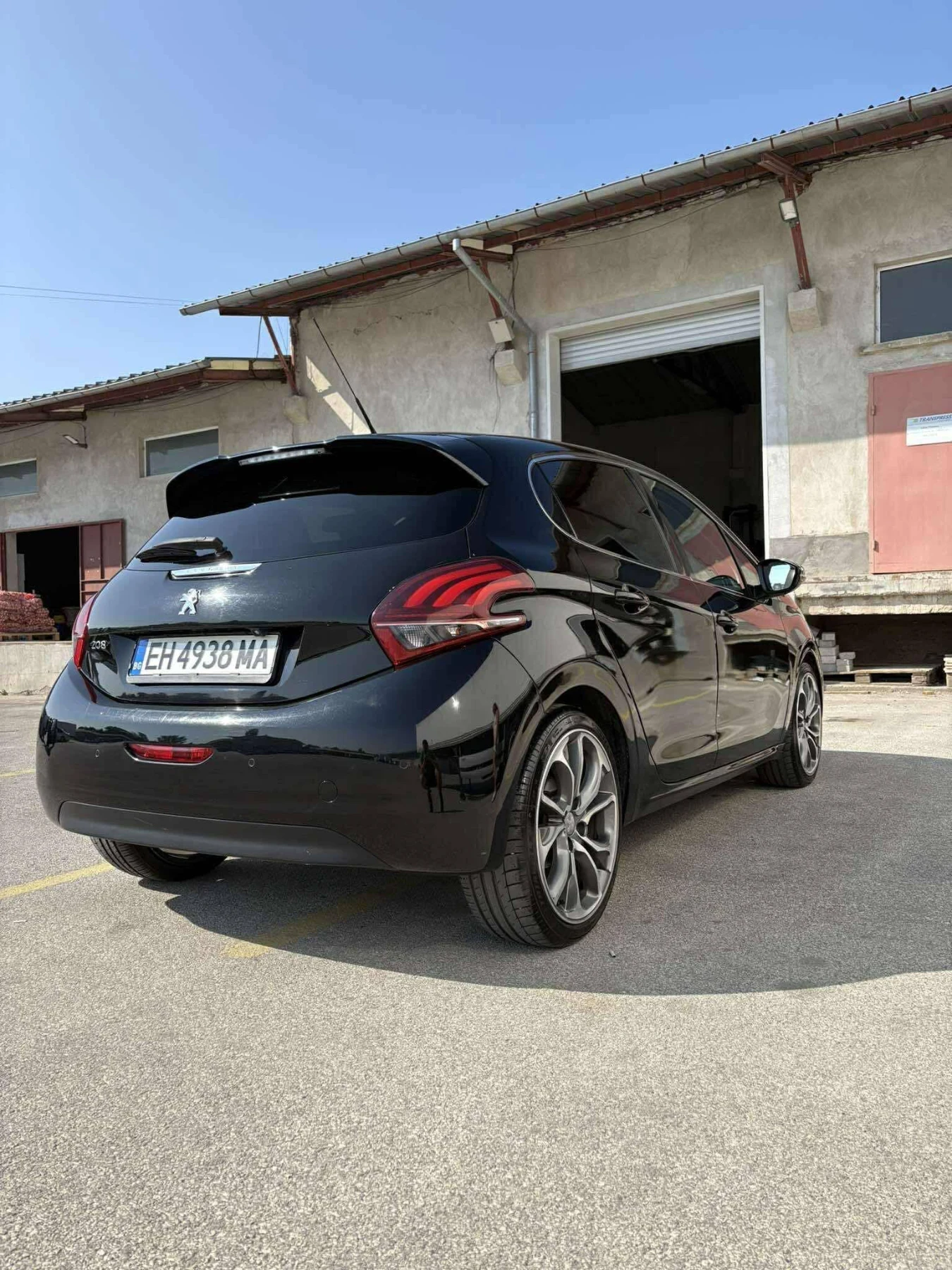 Peugeot 208 1.6HDI - изображение 2