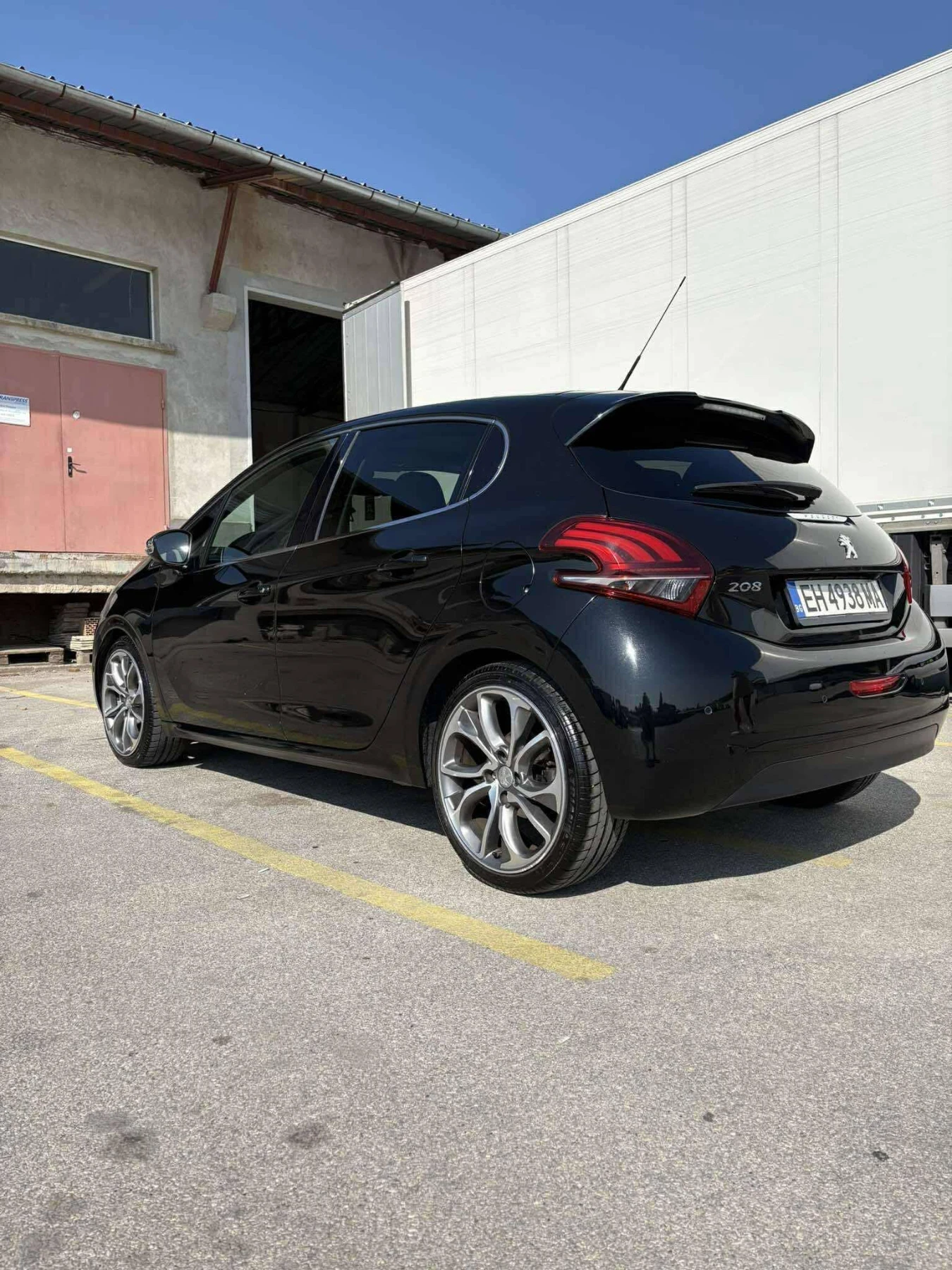 Peugeot 208 1.6HDI - изображение 4