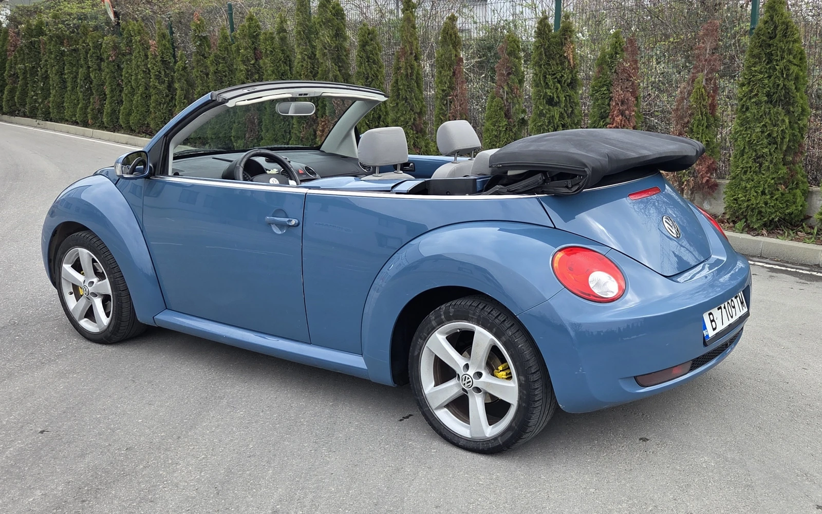 VW Beetle 1.6i CABRIO , FACE LIFT | Mobile.bg   2