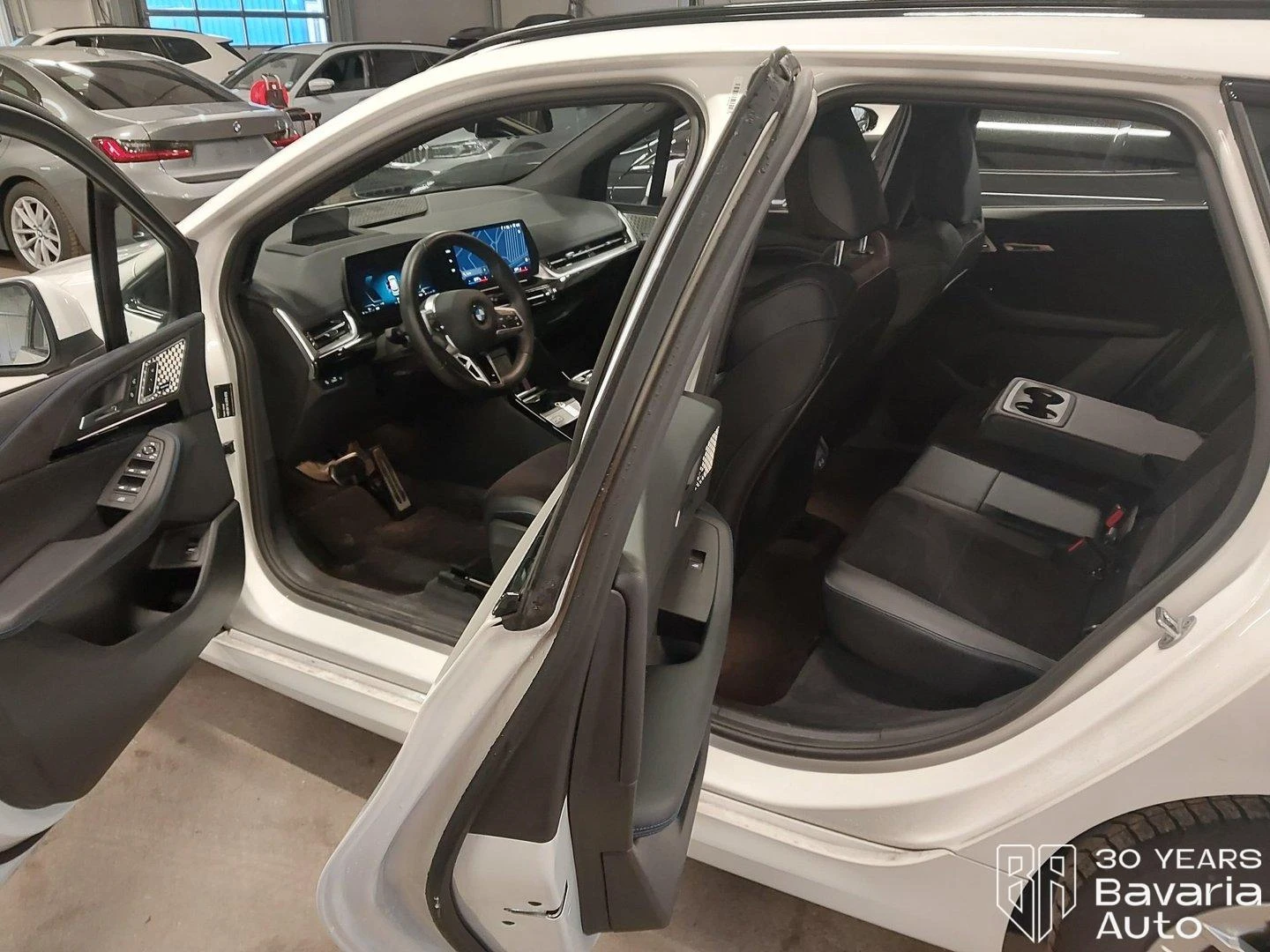 BMW 220 d Active Tourer M Sport Paket Sportautomatic | Mobile.bg   5