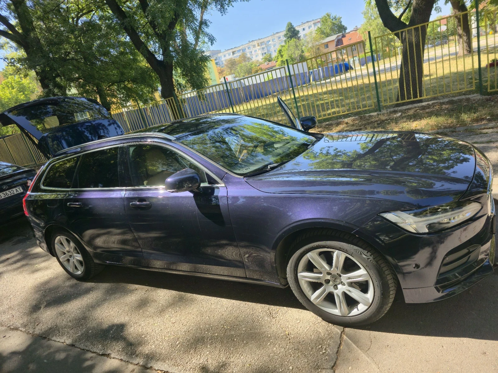 Volvo V90 D4 Momentum - изображение 2