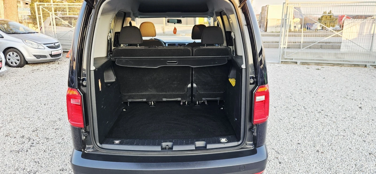 VW Caddy 2.0TDI* 102��* 4+ 1* NAVI* 2017� | Mobile.bg � ����������� 12