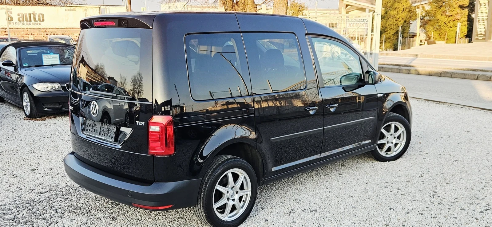 VW Caddy 2.0TDI* 102��* 4+ 1* NAVI* 2017� | Mobile.bg � ����������� 13