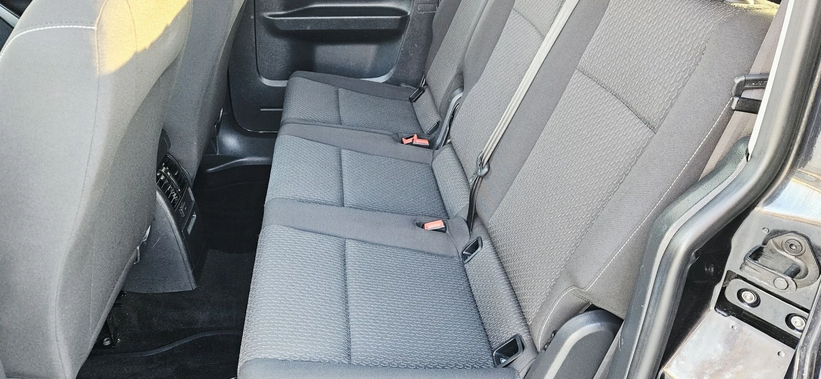 VW Caddy 2.0TDI* 102��* 4+ 1* NAVI* 2017� | Mobile.bg � ����������� 9