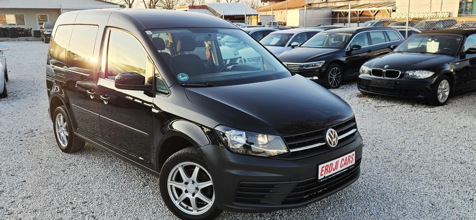 VW Caddy 2.0TDI* 102��* 4+ 1* NAVI* 2017� | Mobile.bg � ����������� 2