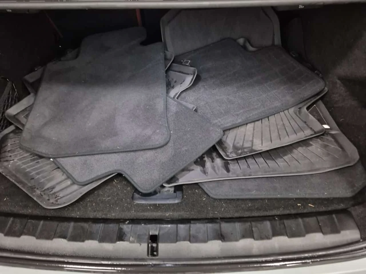 BMW 330 * 330E * XDRIVE * M ПАКЕТ * КАМЕРА * ПОДГРЕВИ, снимка 11 - Автомобили и джипове - 53729258