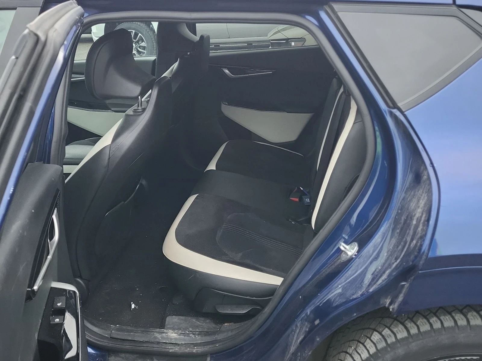 Kia EV6 GT-Line | HARMAN KARDON | 360  | DISTRONIC | ОБДУХ, снимка 12 - Автомобили и джипове - 54231871