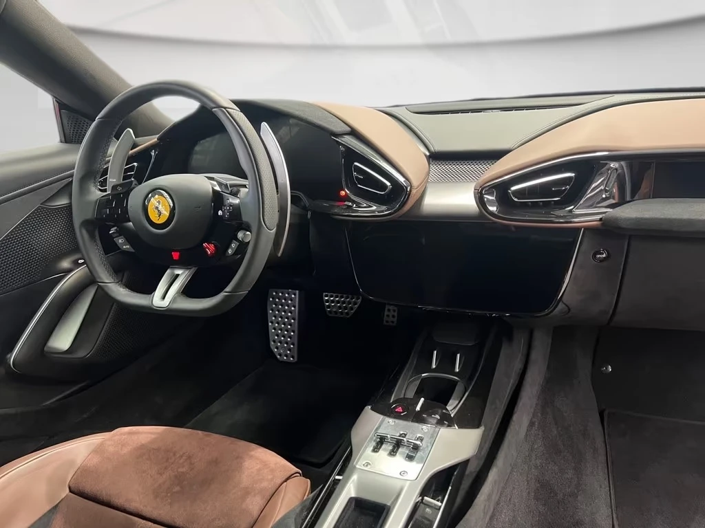 Ferrari 12 Cilindri / CARBON / CERAMIC / MATRIX / LIFT / ROSSO IMOLA /, снимка 13 - Автомобили и джипове - 54739458