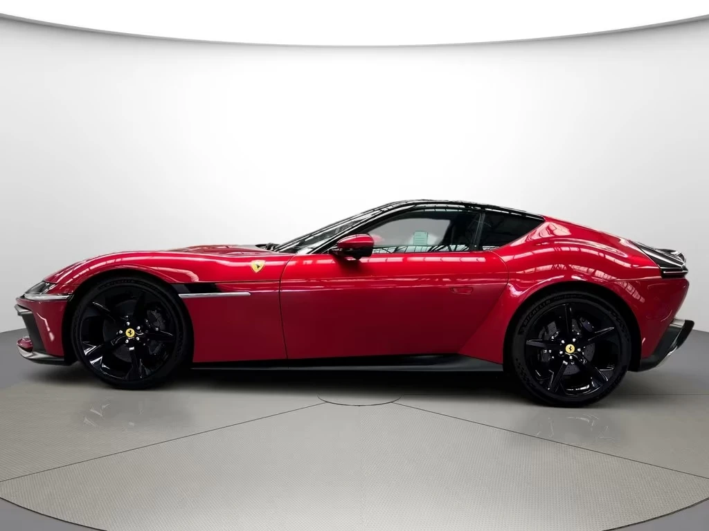 Ferrari 12 Cilindri / CARBON / CERAMIC / MATRIX / LIFT / ROSSO IMOLA /, снимка 4 - Автомобили и джипове - 54739458