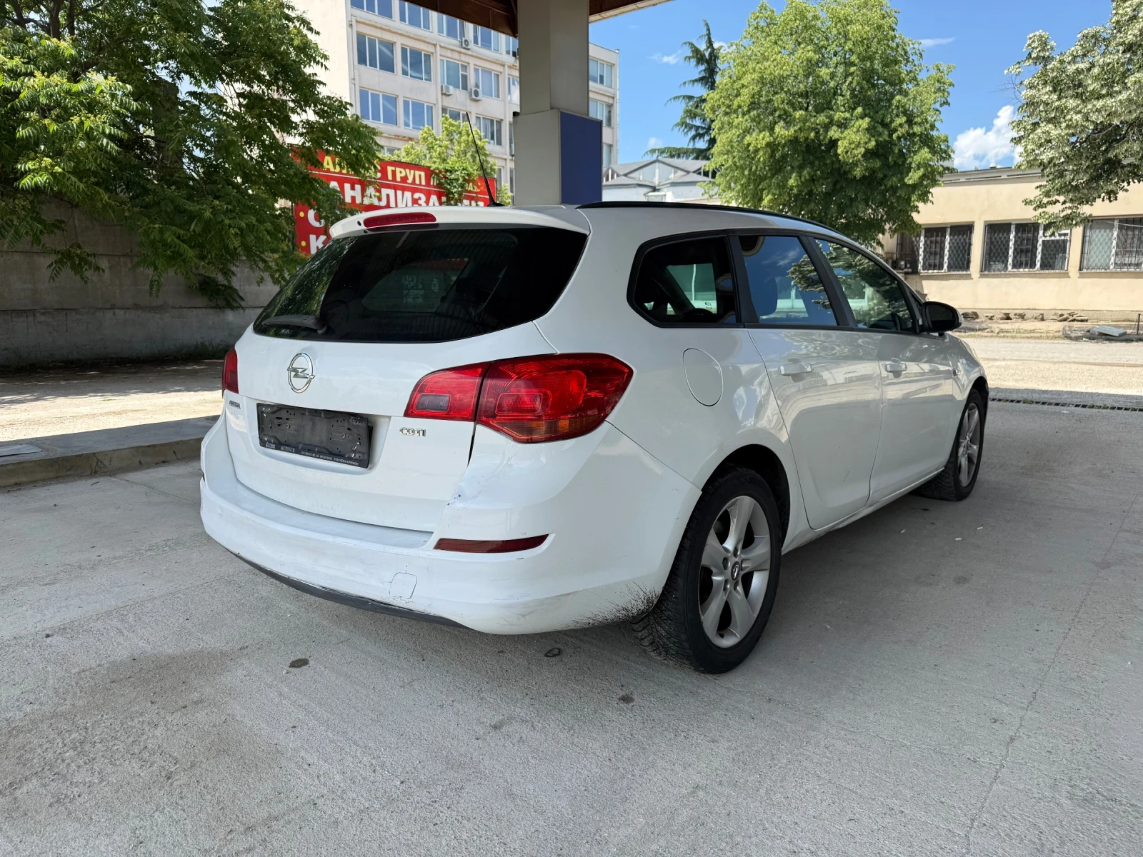 Opel Astra, снимка 4 - Автомобили и джипове - 54895618