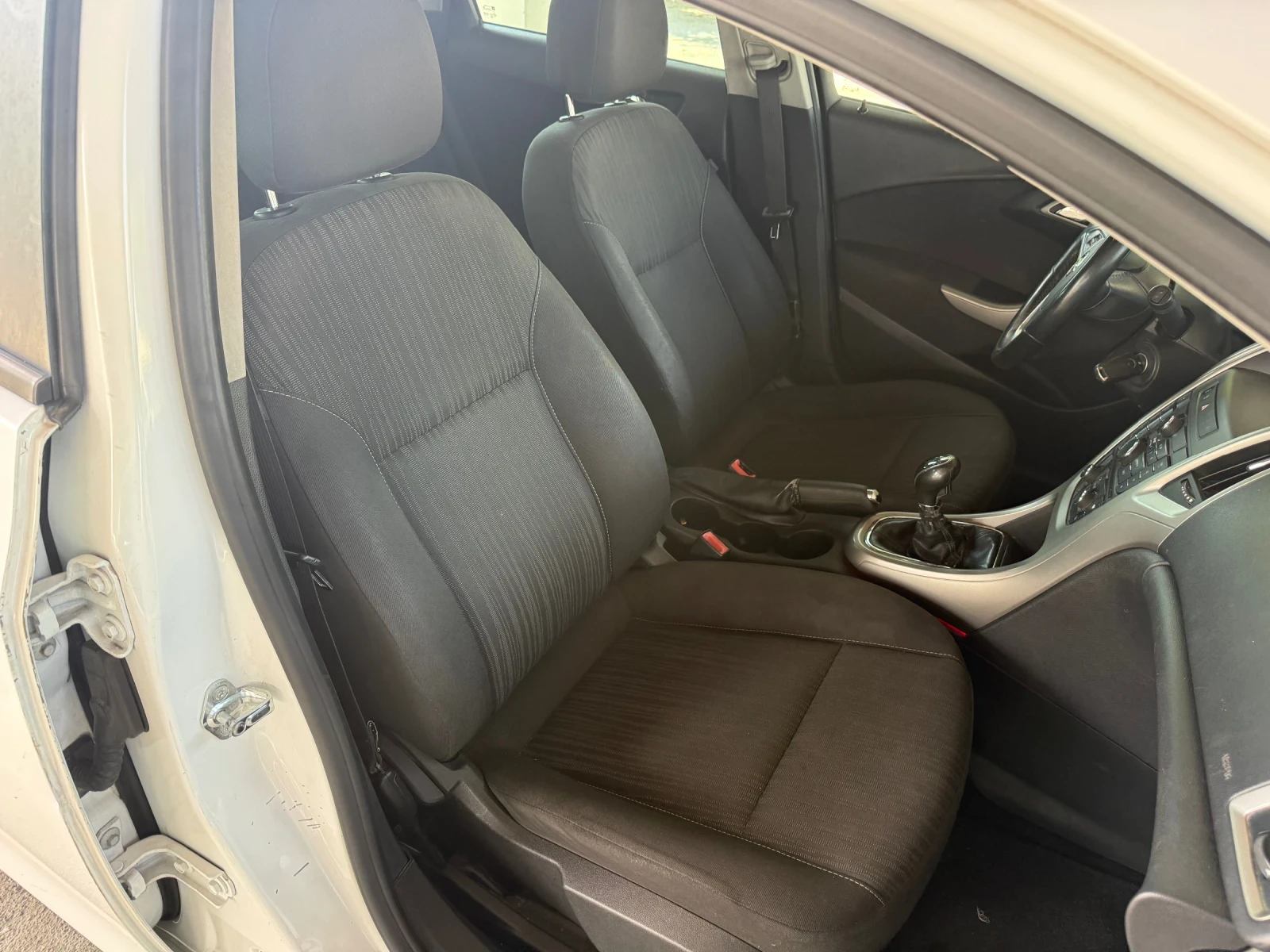 Opel Astra, снимка 7 - Автомобили и джипове - 54895618