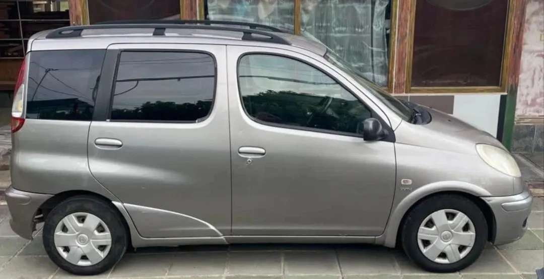 Toyota Yaris verso
