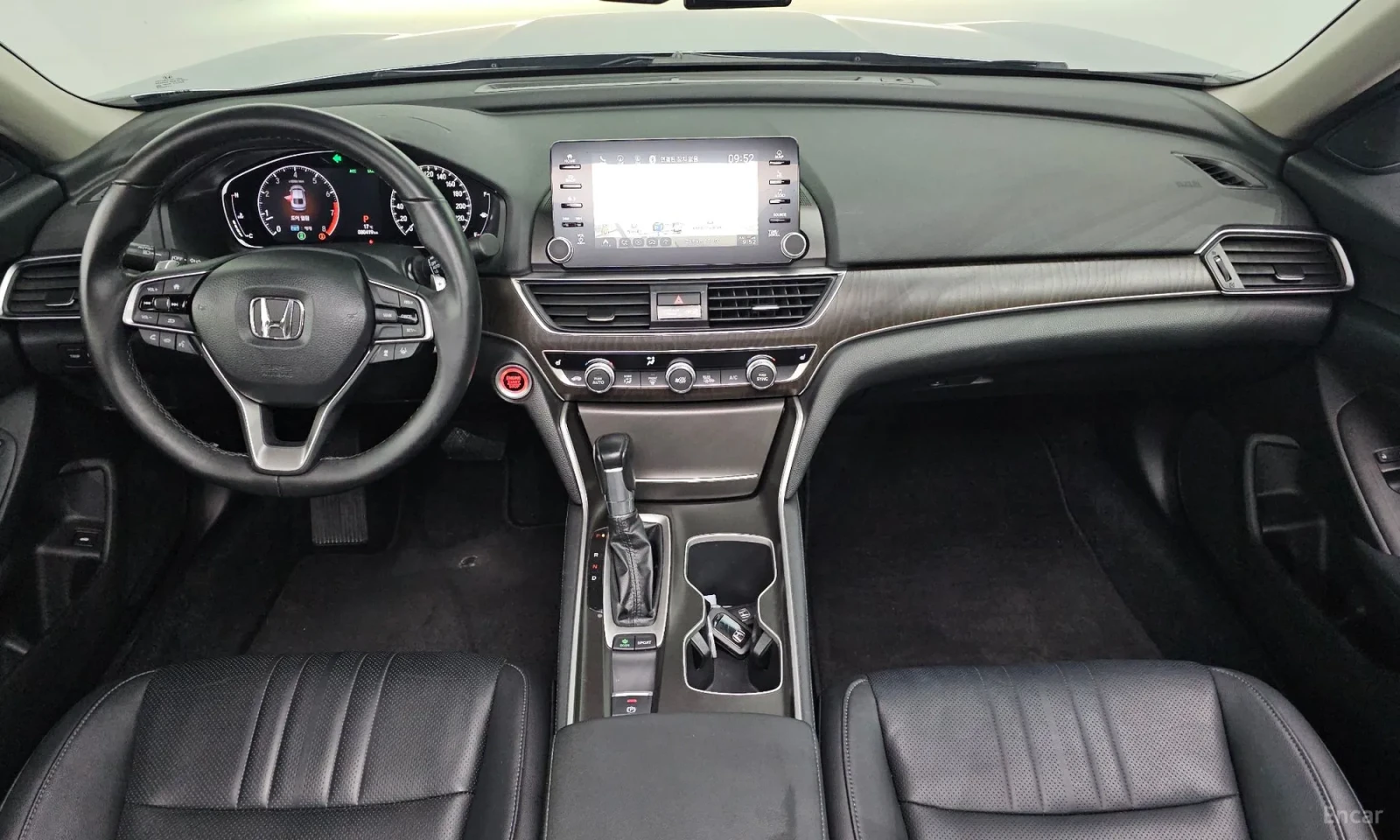 Honda Accord 1.5 Turbo, снимка 7 - Автомобили и джипове - 55048756
