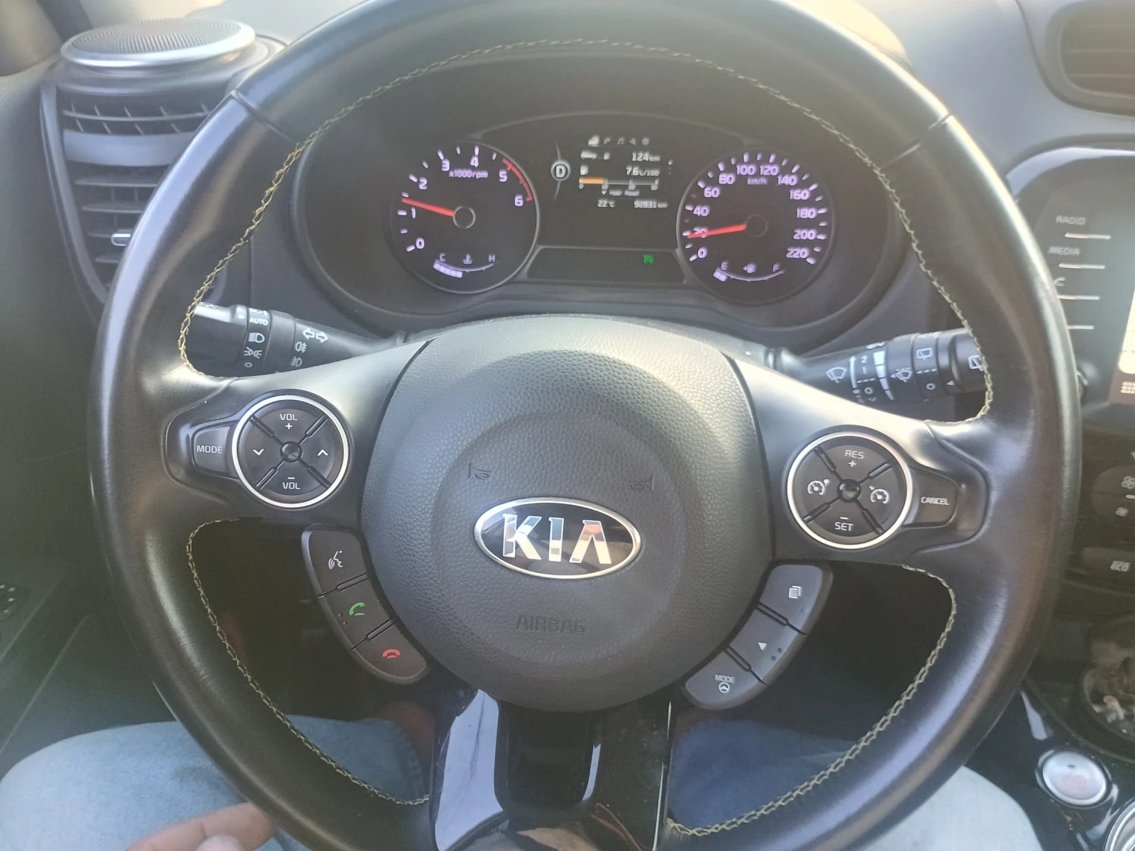 Kia Soul 1.6D automatic , снимка 10 - Автомобили и джипове - 55227144