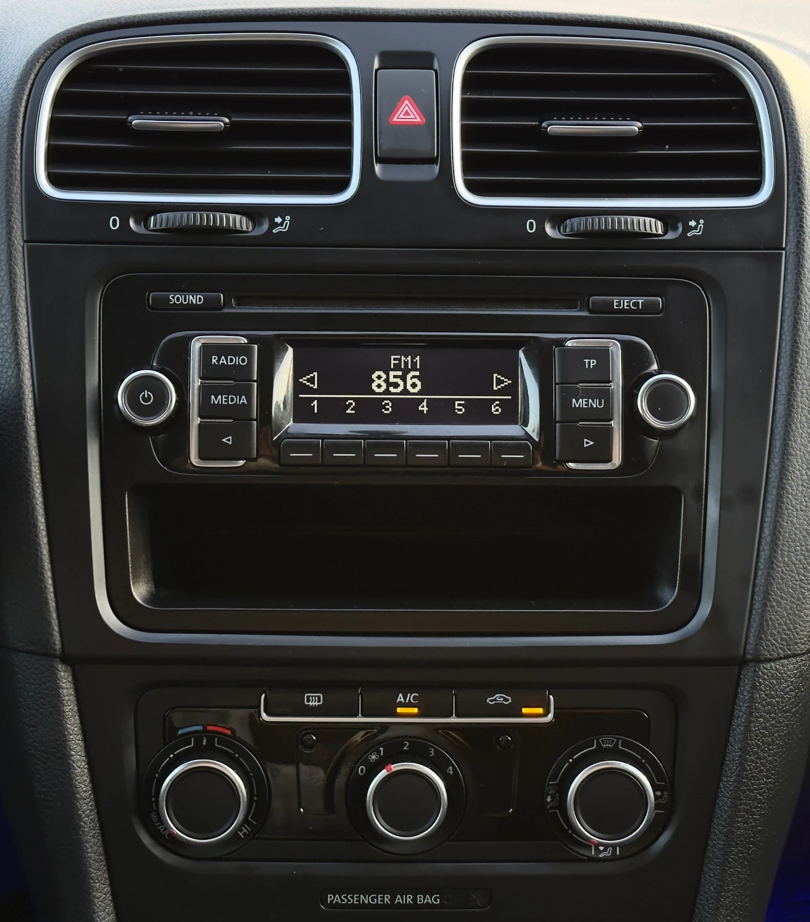 VW Golf 1.6TDi 105hp | Mobile.bg � ����������� 14