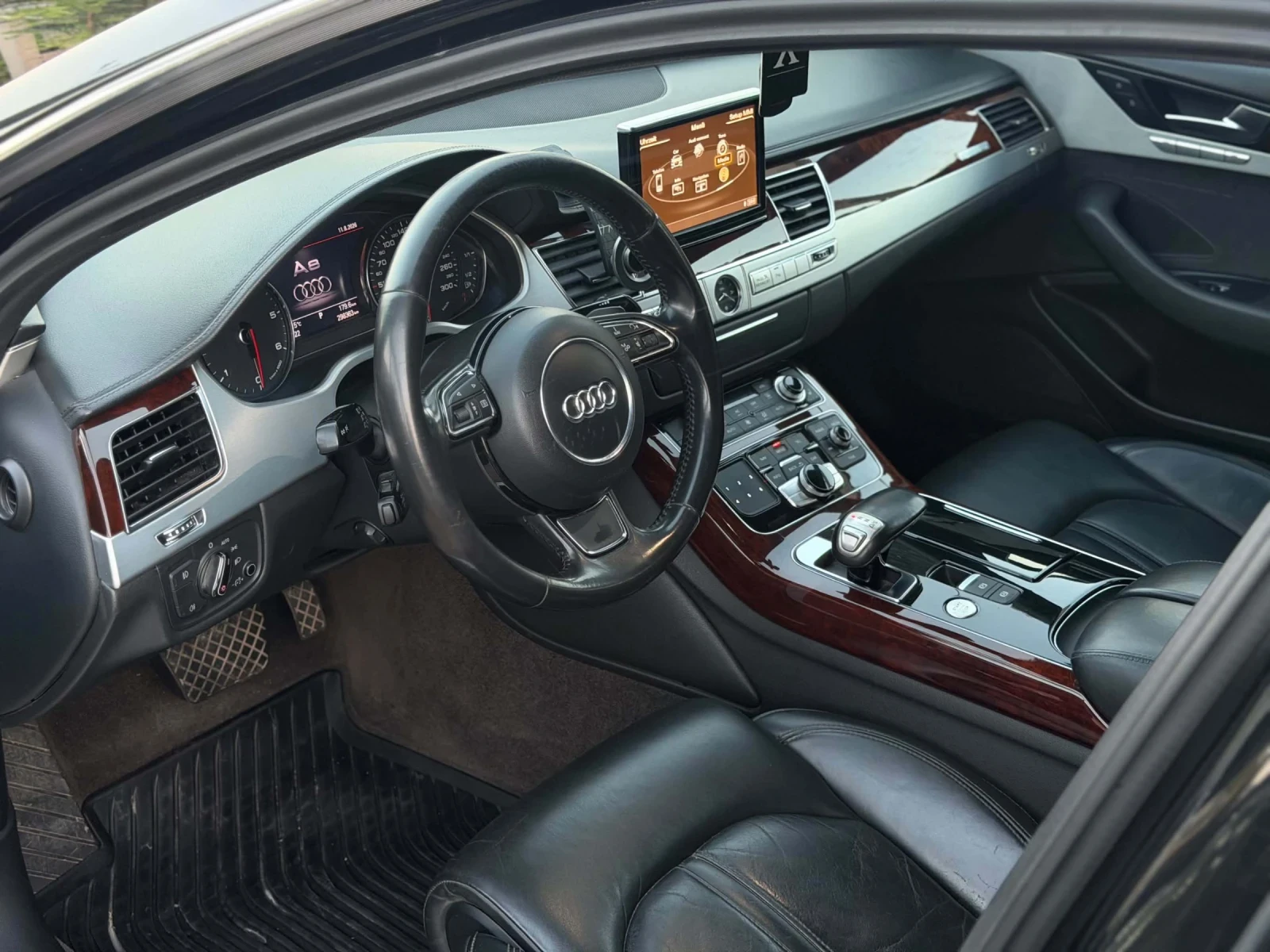 Audi A8, снимка 6 - Автомобили и джипове - 56207775