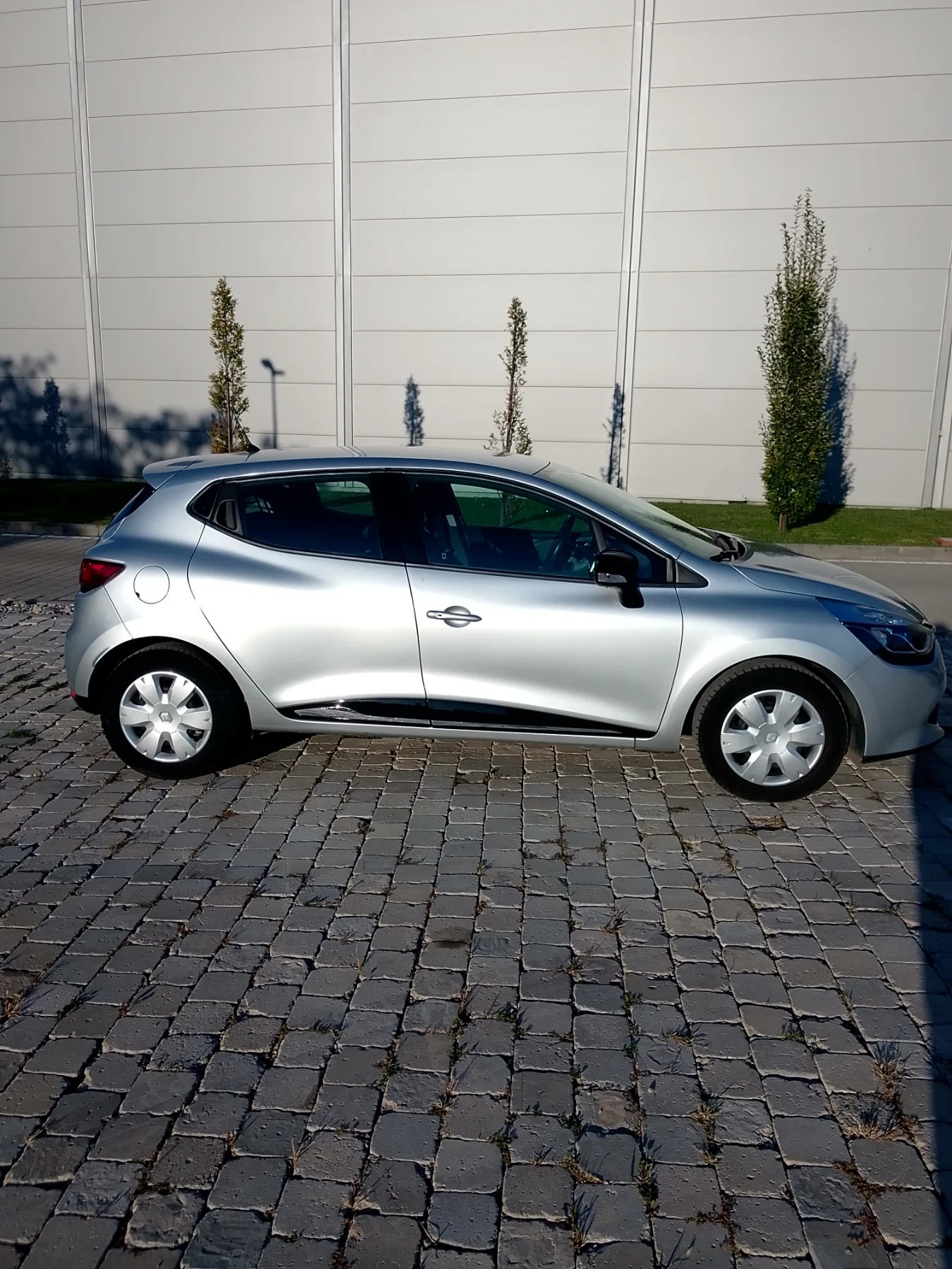 Renault Clio, снимка 3 - Автомобили и джипове - 56368211