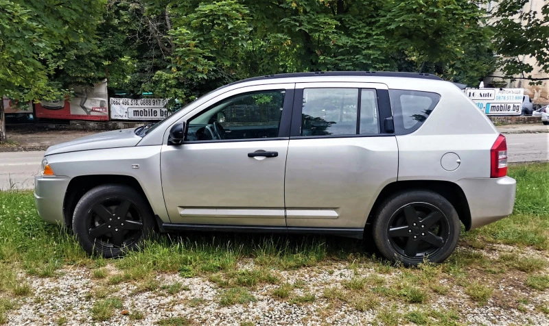 Jeep Compass 2.4i 4x4, снимка 7 - Автомобили и джипове - 39027432