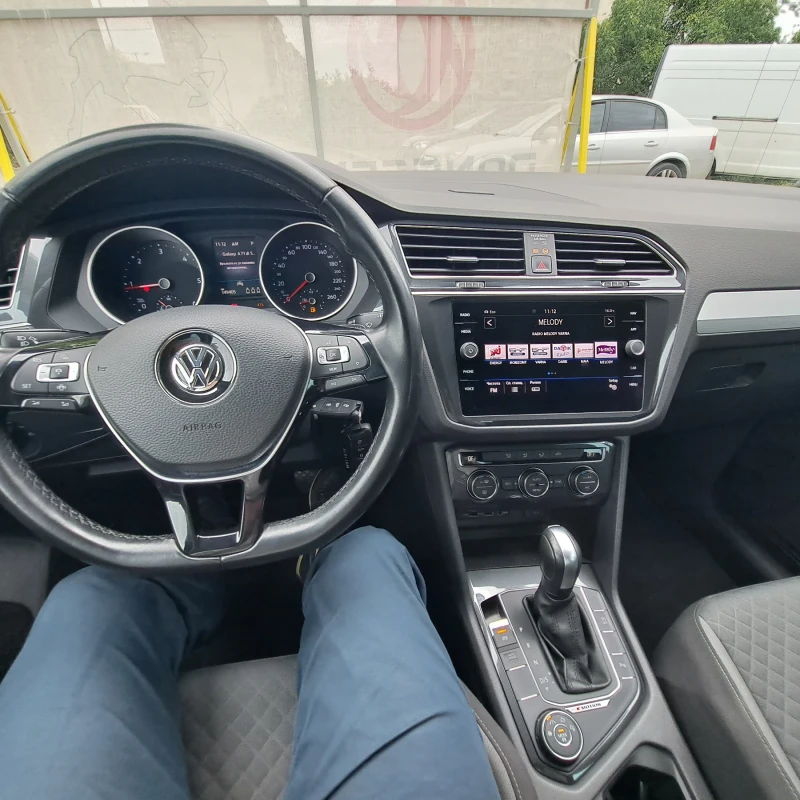 VW Tiguan, снимка 4 - Автомобили и джипове - 48949182